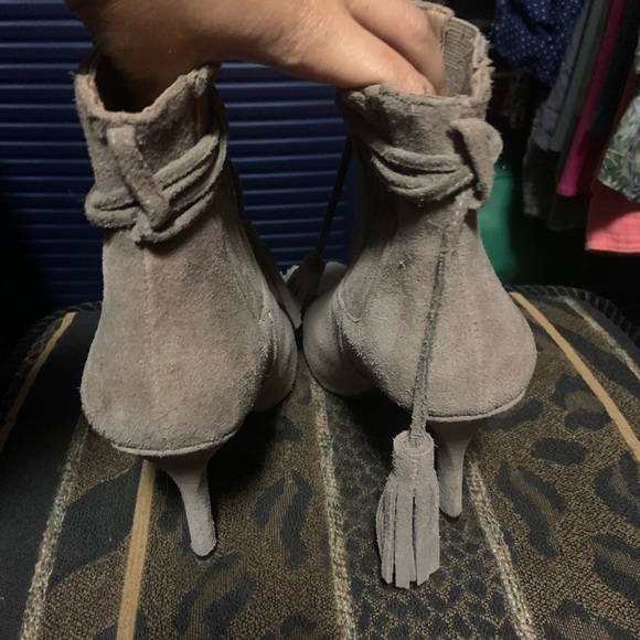 Free people tassel booties boho suede tan pointed boots heeled $200 casual fall - Picture 4 of 5